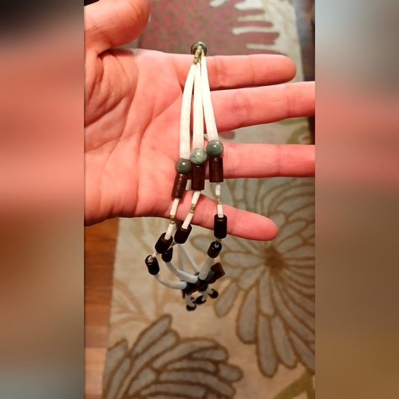 Native American Dentalium Shell Necklace - Picture 2 of 4